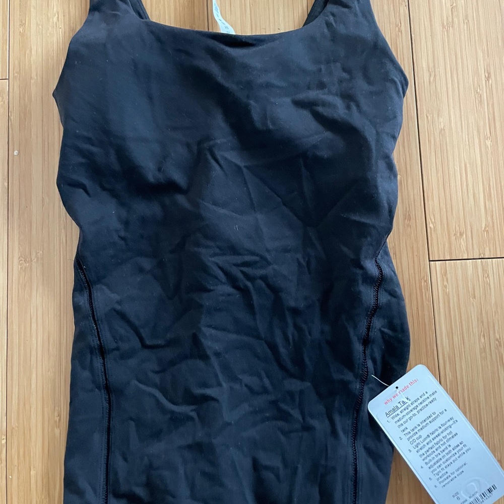 Lululemon Women’s Tank Top - Size 6 - Never Worn